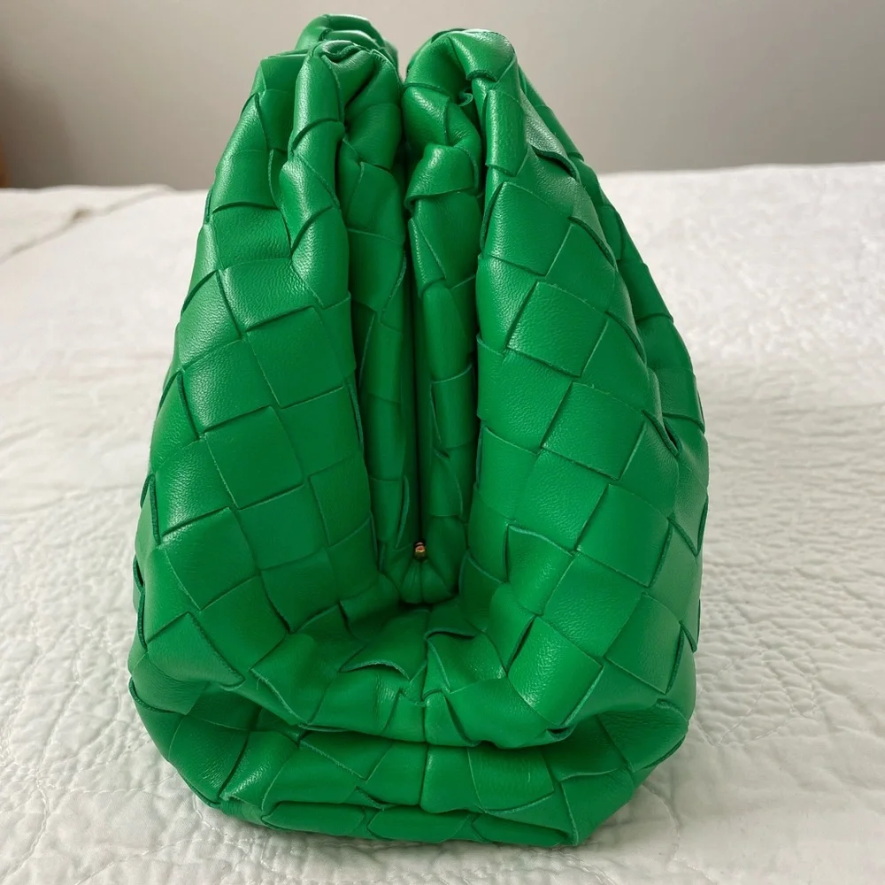 Brand NWT Bottega Veneta Teen Intrecciato Leather Pouch/Clutch in Parakeet Color - Picture 5 of 14